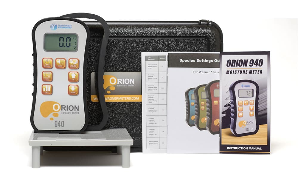 Orion 940 Moisture Meter with Plastic Case and Calibrator Platform